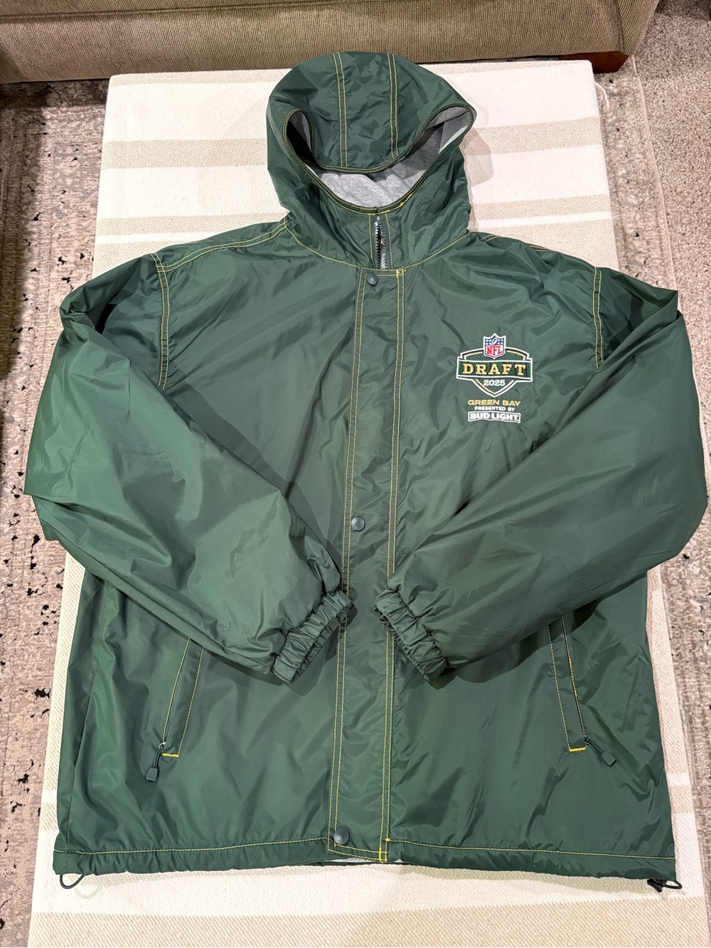 Dunbrooke 2025 NFL Draft Green Bay Hooded Lined Stadium Jacket Wind/Rain  Large